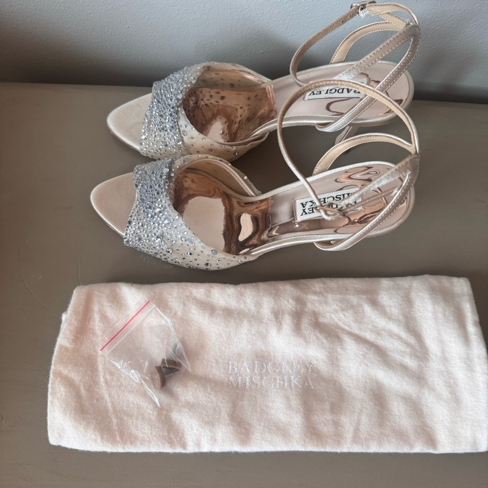 Badgley Mischka Cameryn Crystal Heels Champagne Embellished Organza Size 8 NWT - Picture 9 of 16